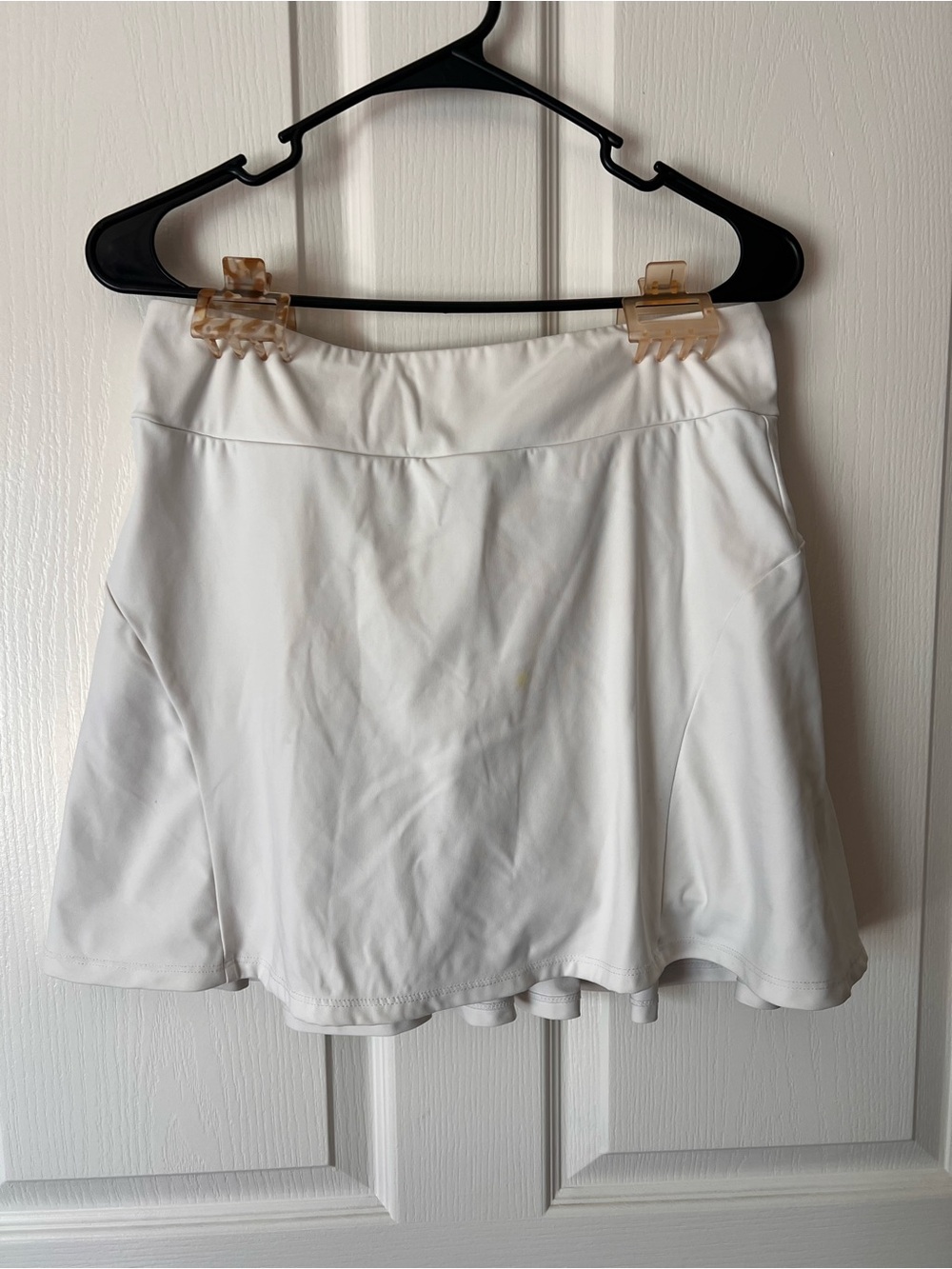 HALARA White Circle Skirt with Built-In Short Liner